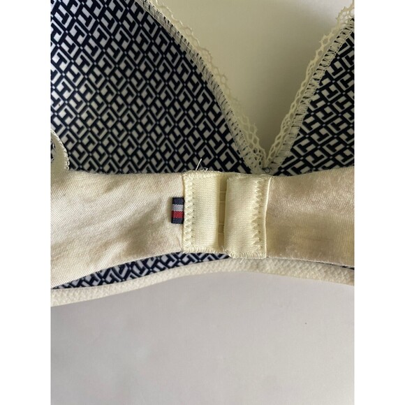 Tommy Hilfiger The Glimpse Wirefree Oatmeal Plunge Bra Padded Lined Lace 34D NWT - Picture 6 of 7